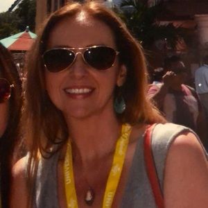 Meet your Posher, Laura